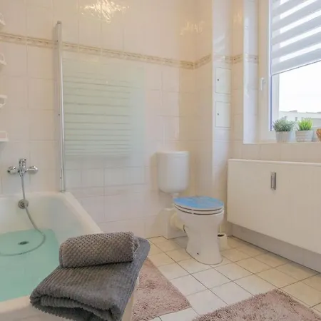 *central_50m2_kitchen_washer_netflix_parking Cottbus